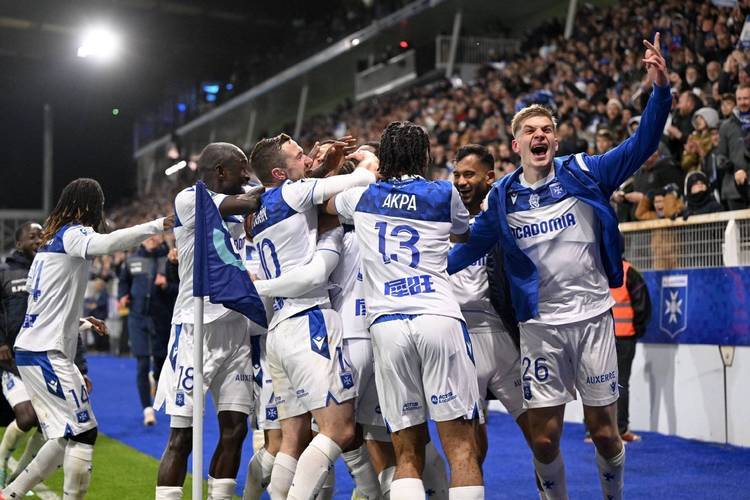 洛里昂客场遭遇失利,保级形势再度严峻的简单介绍 洛里昂客场遭遇失利,保级形势再度严峻的简单介绍