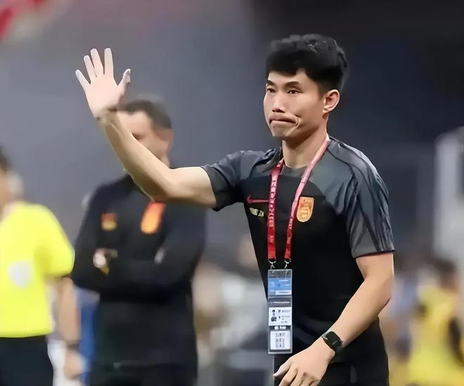 1xbit体育官网-国家队主帅现身中超赛场，目测潜在国脚人选的简单介绍