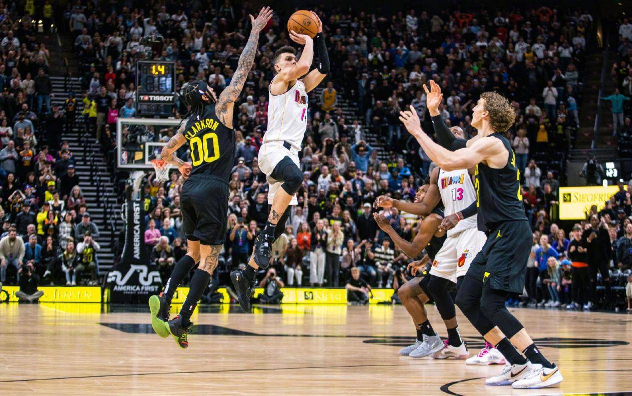 纽伦堡客场逼平对手,一步一步走出颓势 纽伦堡客场逼平对手,一步一步走出颓势