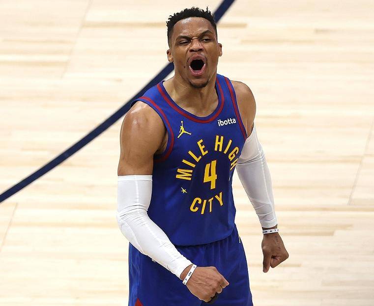 关于NBA球员威少与妻子共同创立了慈善基金会的信息 关于NBA球员威少与妻子共同创立了慈善基金会的信息