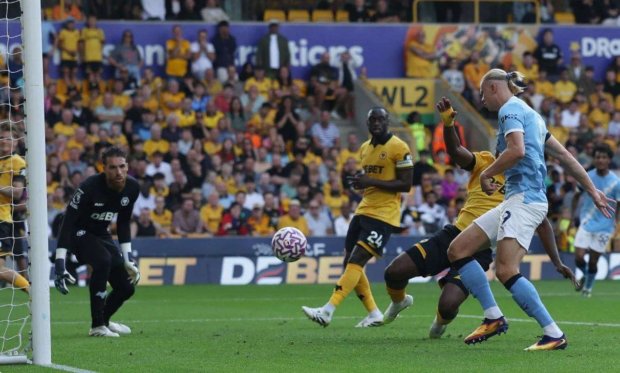 曼城大胜狼队,英超夺冠前景看涨的简单介绍 曼城大胜狼队,英超夺冠前景看涨的简单介绍