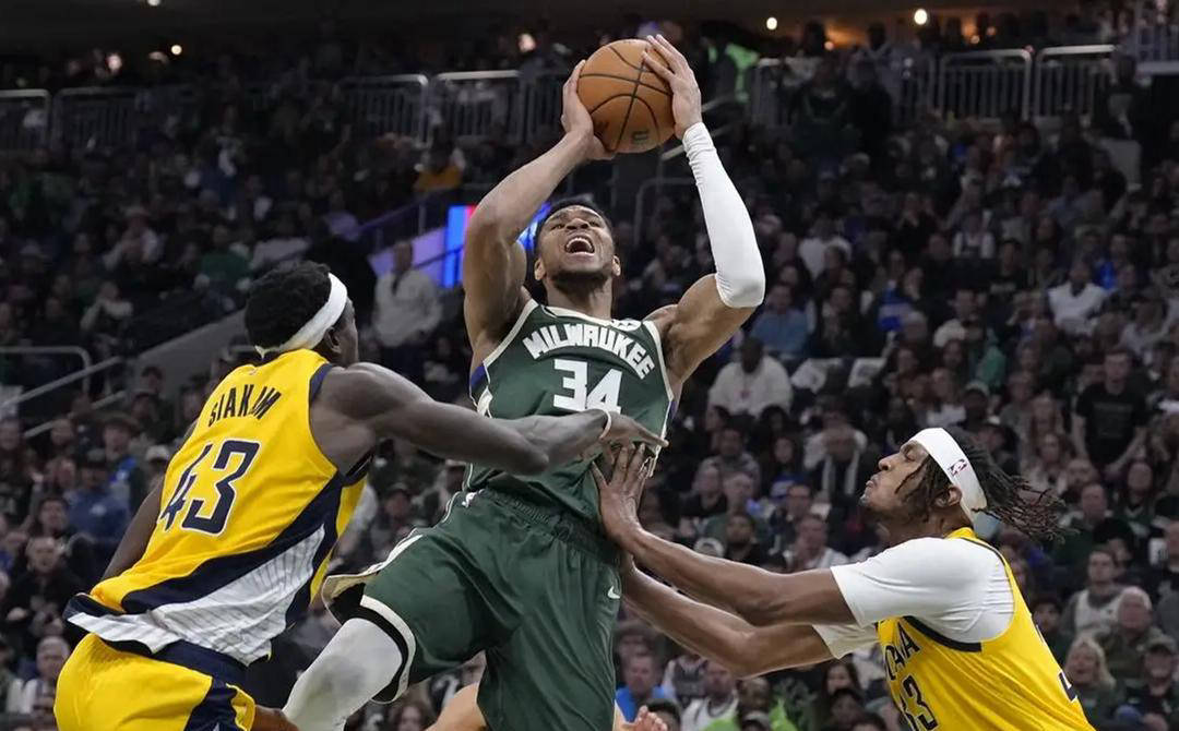 灰熊击败雄鹿,莫兰特砍下全队最高 灰熊击败雄鹿,莫兰特砍下全队最高