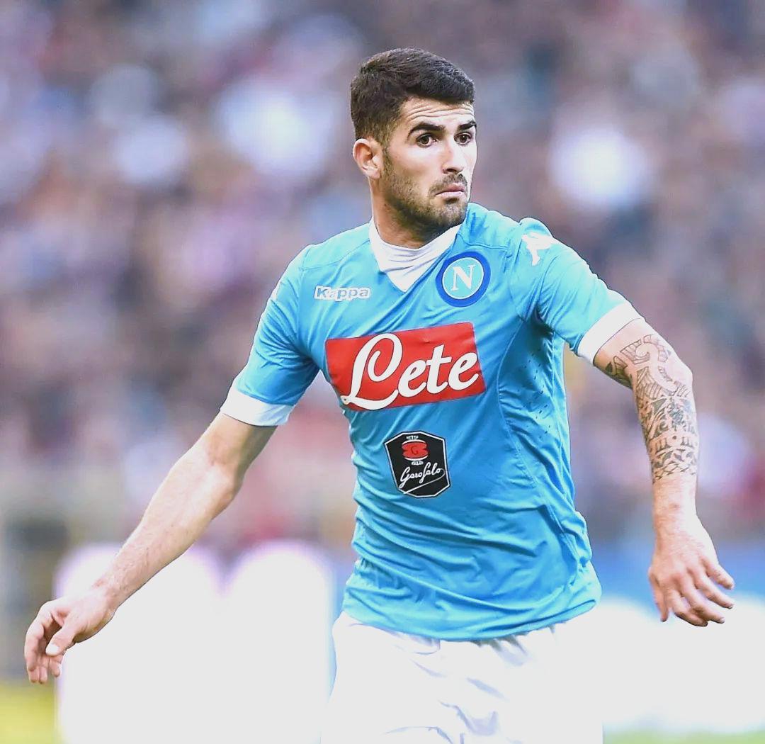 1xbit体育平台-意甲赛场绽放风采，球队技战术蜕变后势如虹的简单介绍