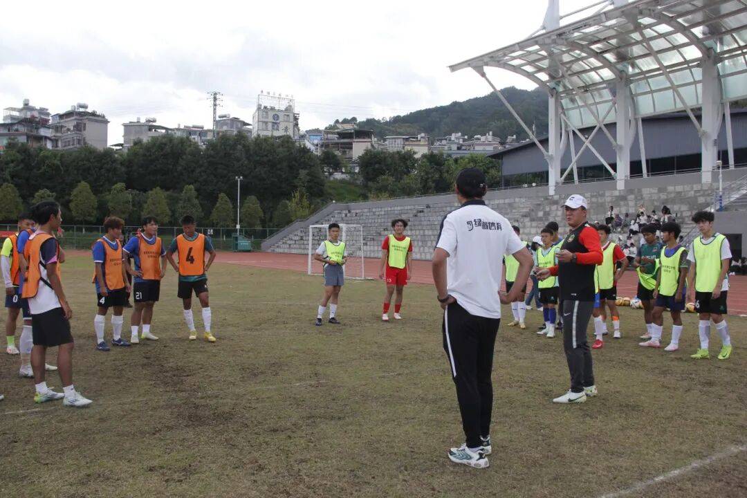 1xbit体育竞技-关于小联赛球员积极备战，迎来挑战的信息