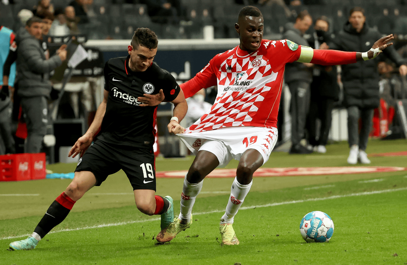 关于霍芬海姆球队突破对手防线，获得胜利的信息