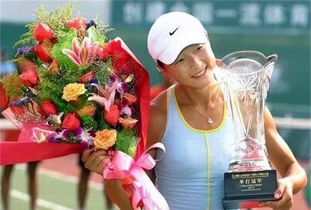 历史悠久的豪门再夺冠军桂冠，赢得普遍赞誉的简单介绍